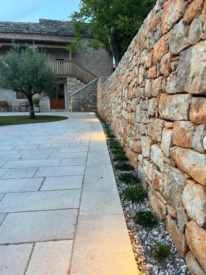 Appartamenti Minerva San Pelagio Eksteriør billede